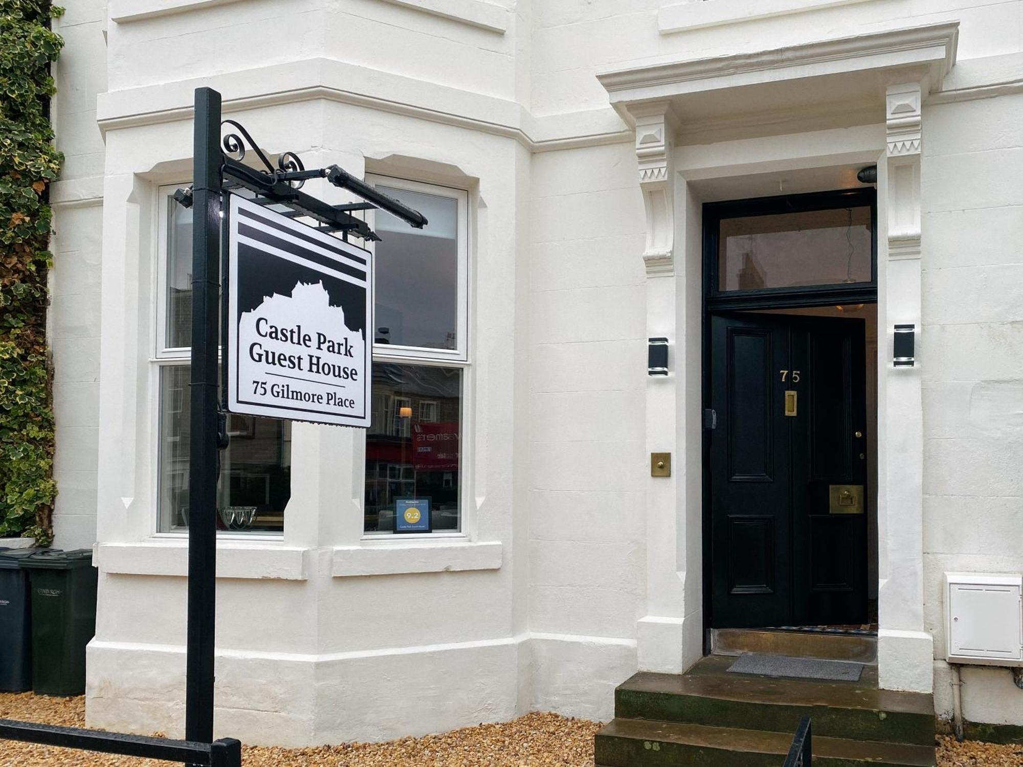 6 Smart Central Hotels Near Holyrood Park Worth Booking